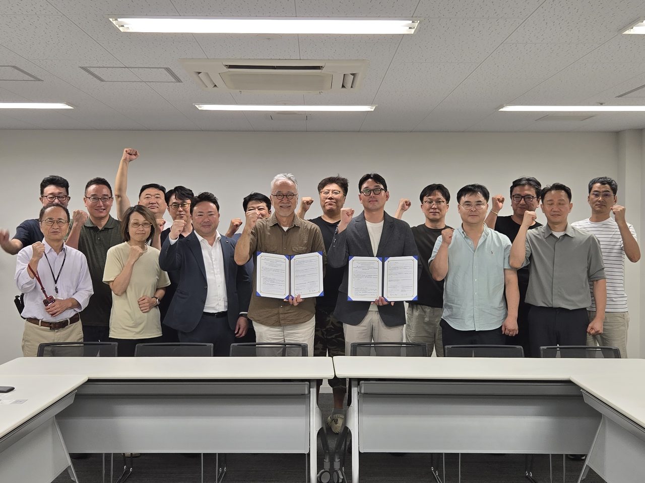 경북 관상어 창업기업 6곳, 도쿄 박람회서 바이어 만났다… 일본관상어조합과 MOU