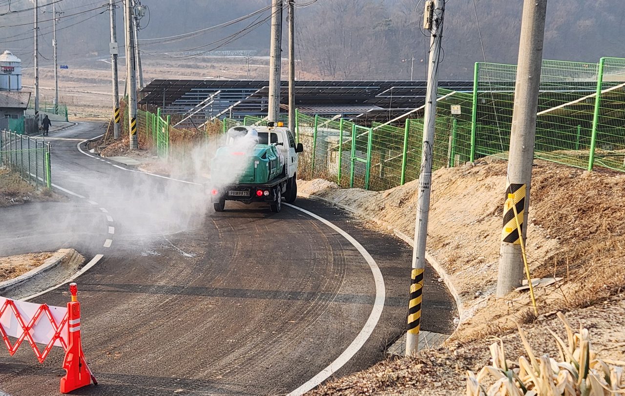 방역대 푼 지 일주일 만에 예천 한우농가 구제역 재발… 3km 안 181농가 이동제한, 예천 '심각' 격상